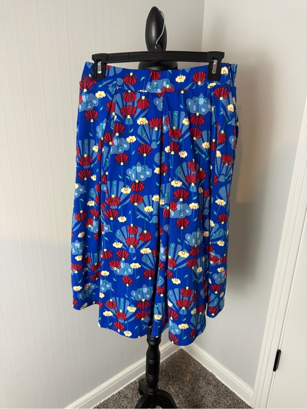 LuLaRoe Blue Floral Skirt size Large - Picture 1 of 4